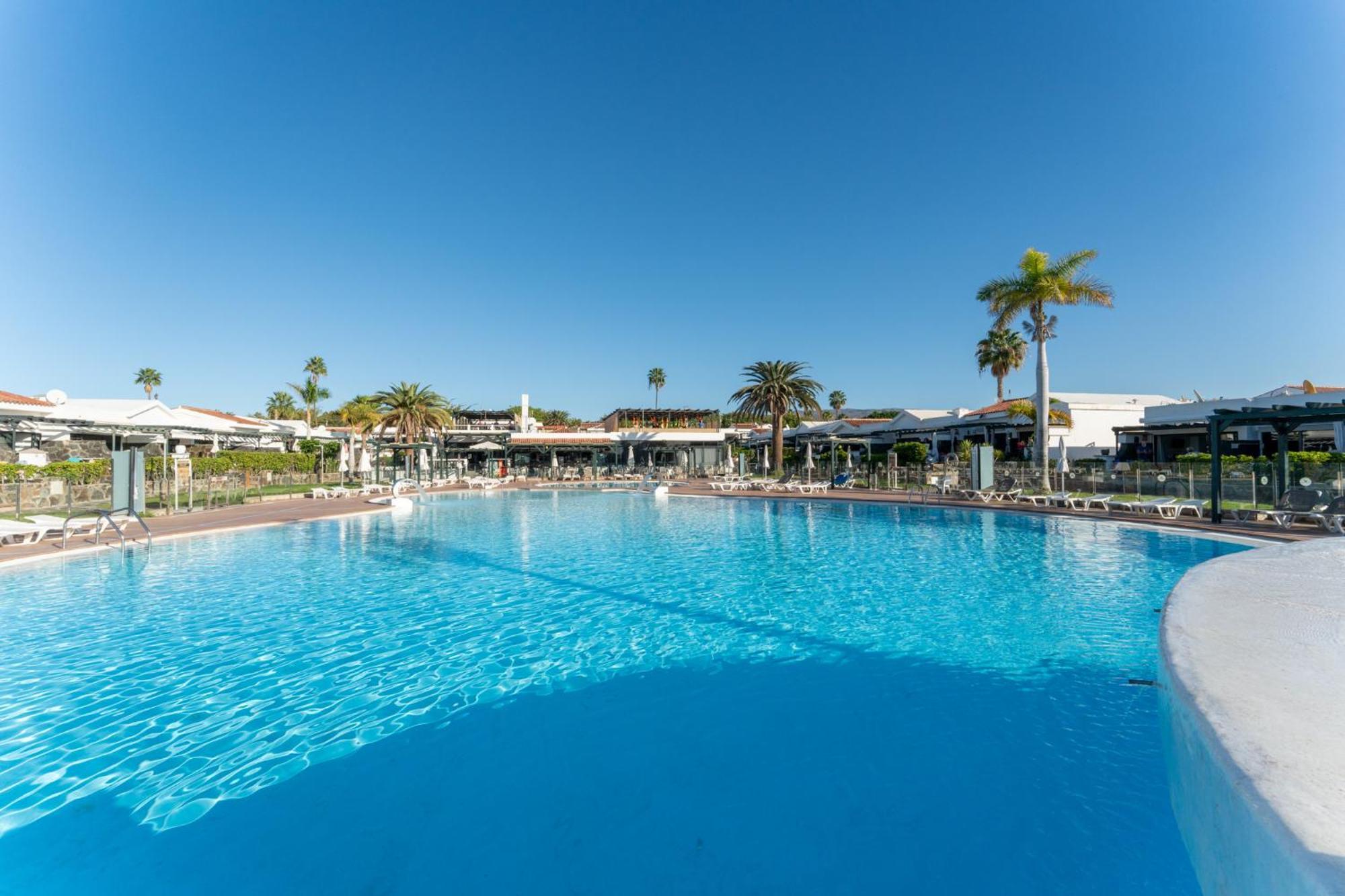 Luxury Poolside Holiday Home Маспаломас Экстерьер фото